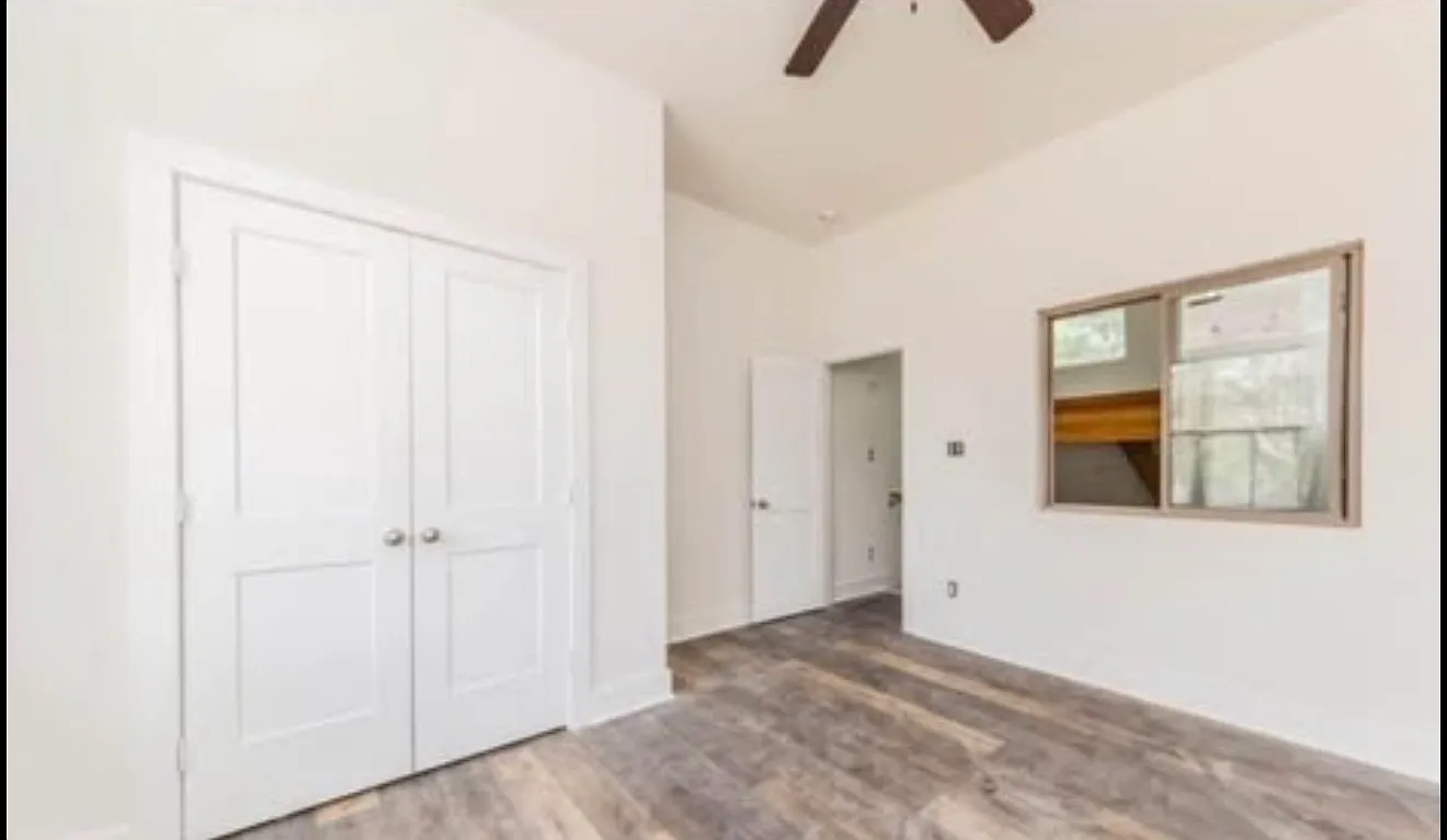 2 bed, 1200 sqft, $1,600 — Photo 1