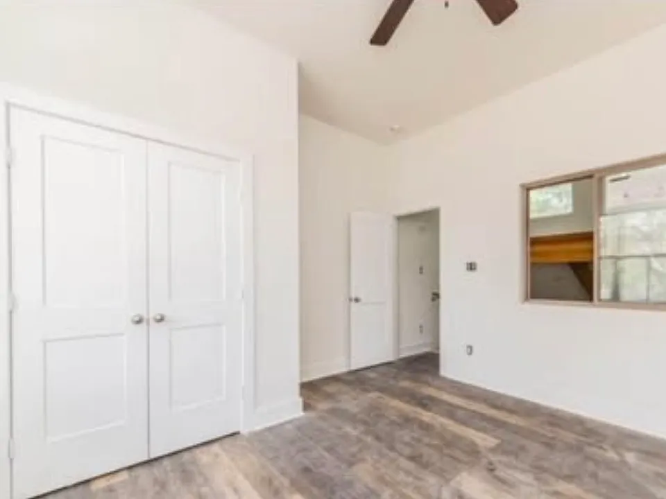 107 Oak Plains Aly #107