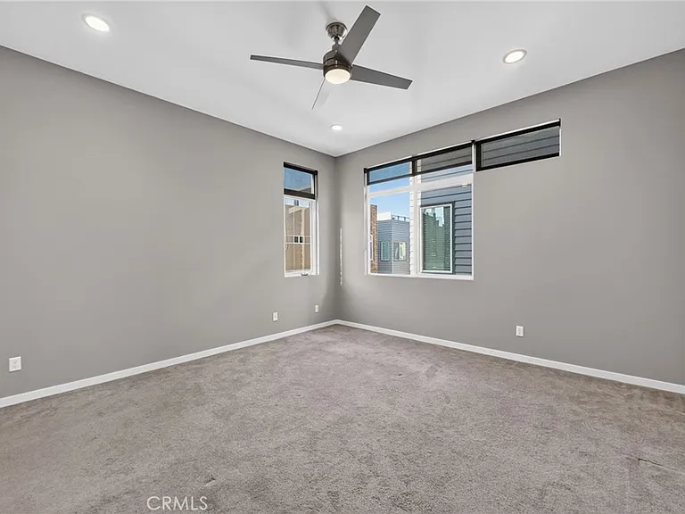 821 Brickyard Ln — Photo 36