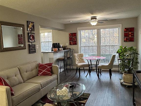 5th image of 11709 Casa Grande Dr APT B