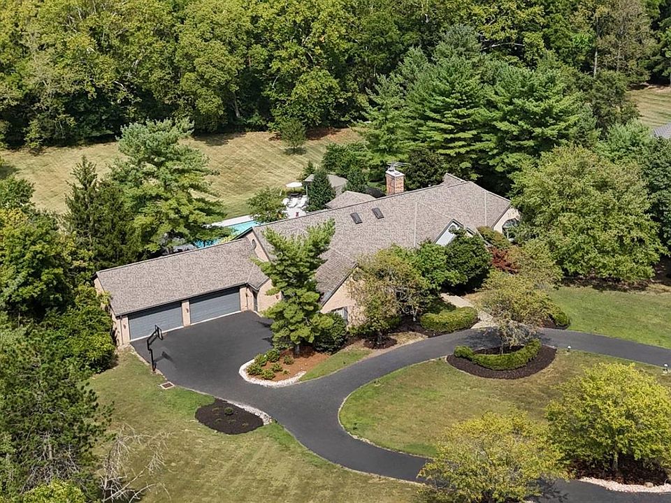 1st image of 3 Green Meadow Ln