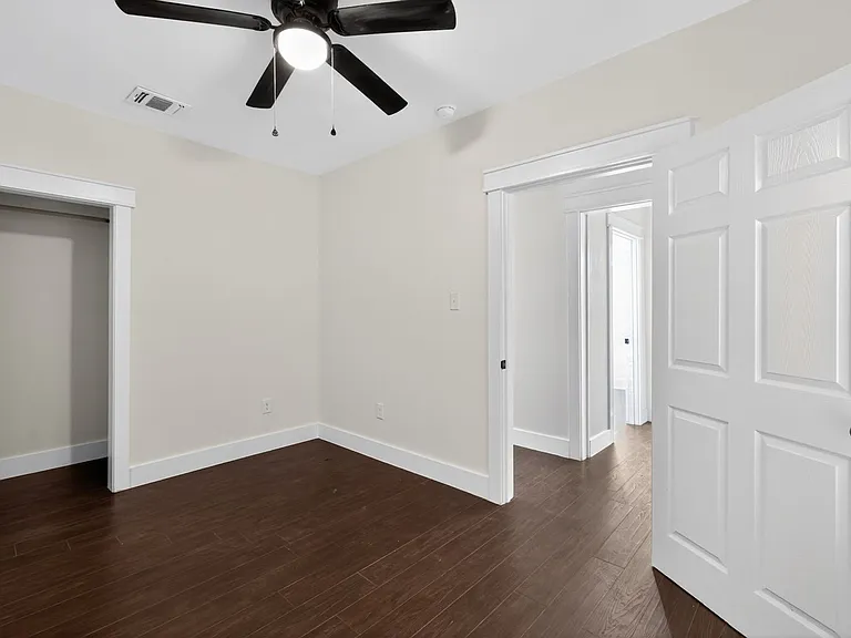 427 Floyd Ave — Photo 28
