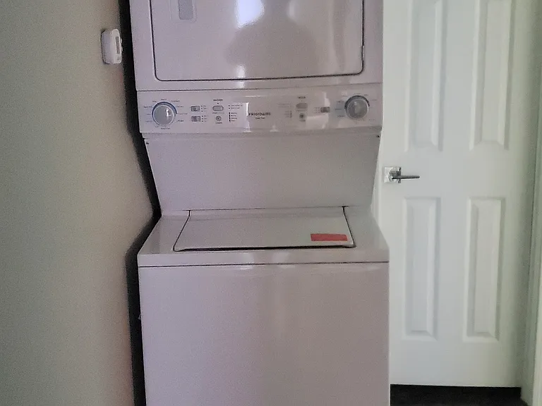 1605 W Colter St #5 — Photo 9