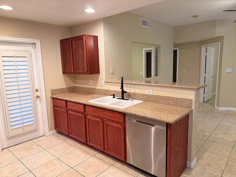 1511 Cardinal Peak Ln #101 — Photo 3