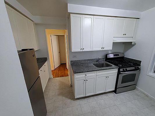 2nd image of 4242 80th St APT 6T