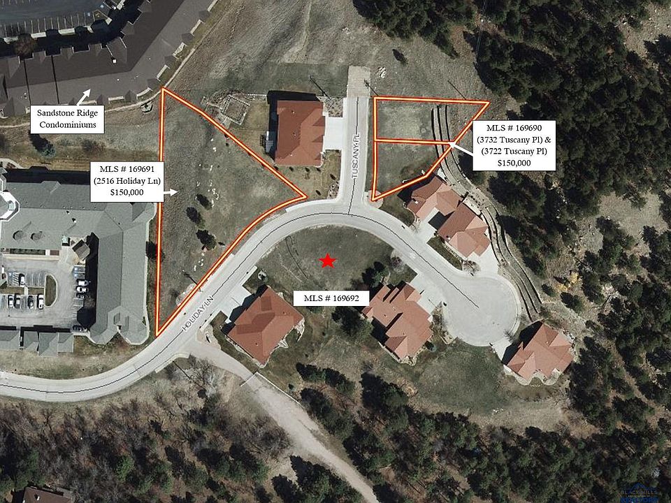 2nd image of 2427 Holiday Ln