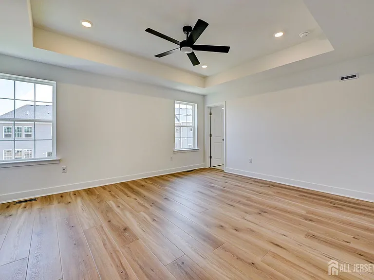 13 Griffin Ln — Photo 28