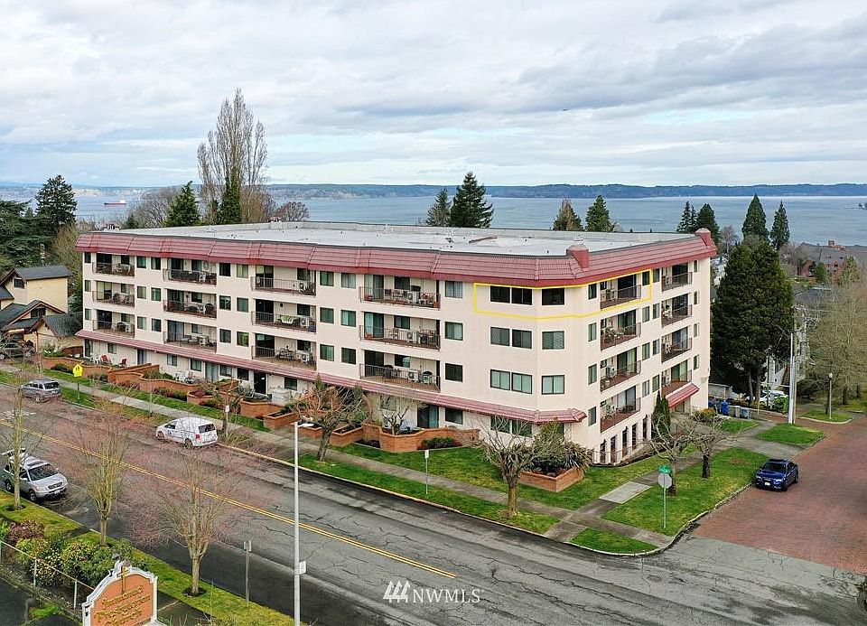 1st image of 909 N I St Unit 410