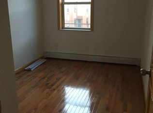 7925 Ankener Ave, Elmhurst, NY 11373