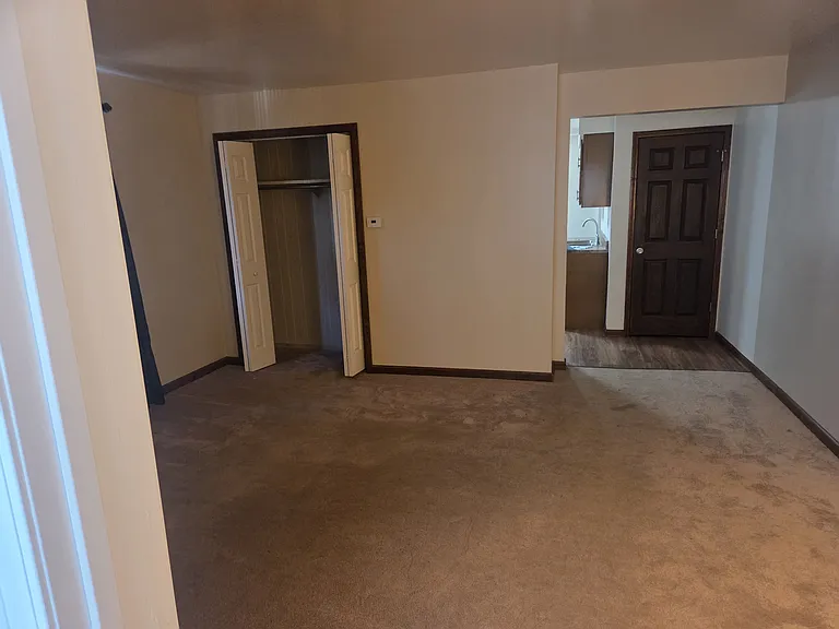 148 Washington St — Photo 8