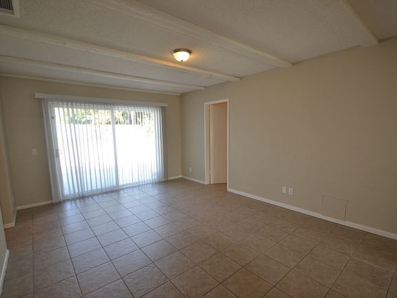 4th image of 6025 Blythe St
