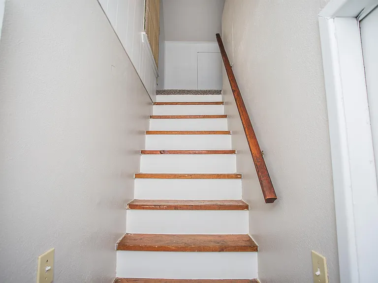 3113 32nd St — Photo 23