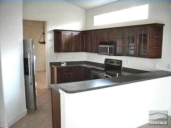3rd image of 14881 Toscana Way