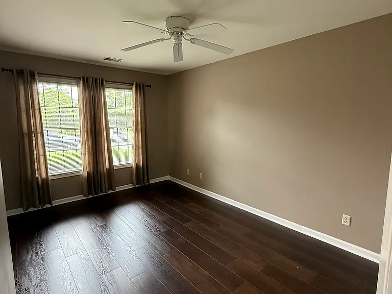 1112 Vinson Ct — Photo 25