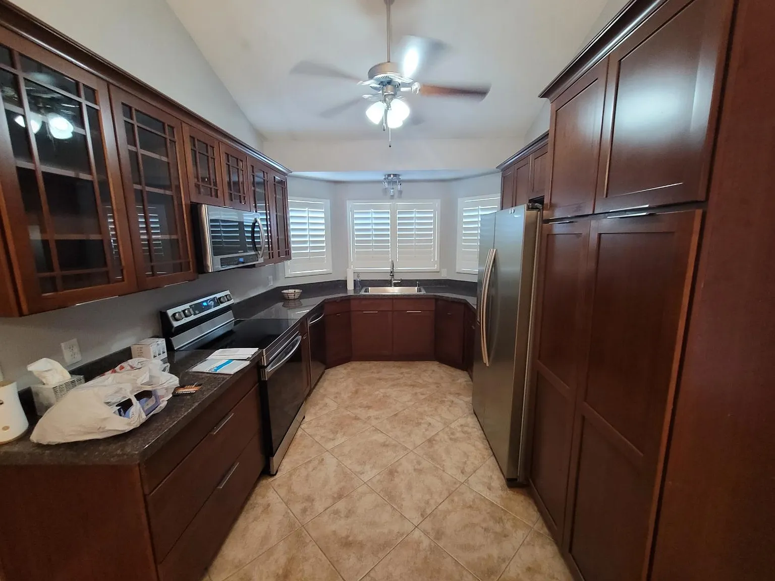 3 bed, 1302 sqft, $2,700 — Photo 4
