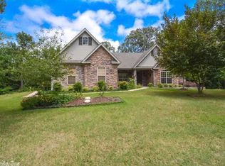 1132 Rocky Mountain Rd, Benton, AR 72019
