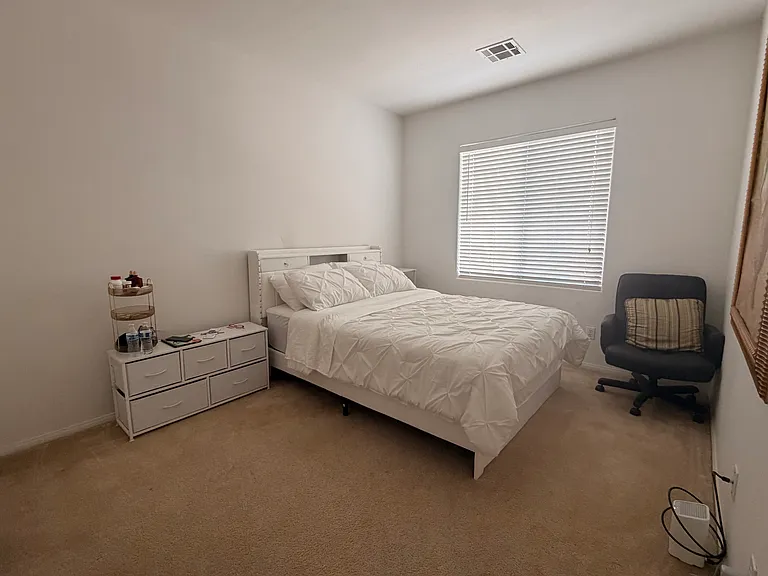 8555 Amber Star St — Photo 2