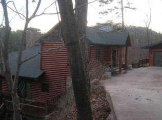 1242 Fish Hook Point, Blue Ridge, GA 30513