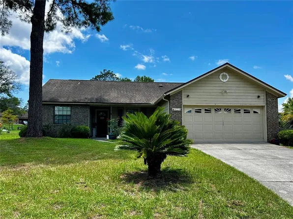 628 Robert Livingston St, Orange Park, FL 32073