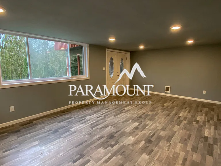 4441 Perry Ave NE — Photo 23