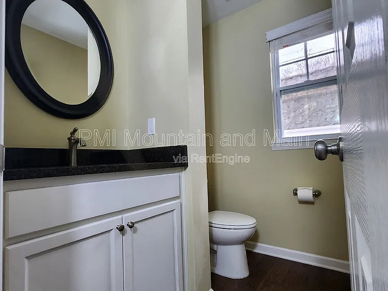 19 Barnett Shoals Dr — Photo 9
