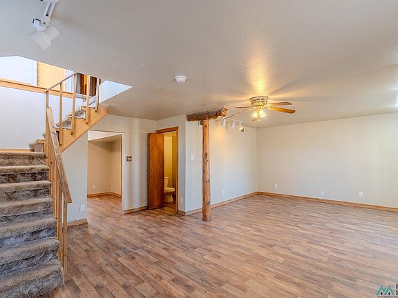 3rd image of 1302 Gila St