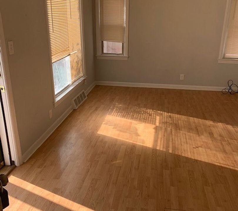 7408 Outlook Ave, Brooklyn, OH 44144 | Zillow