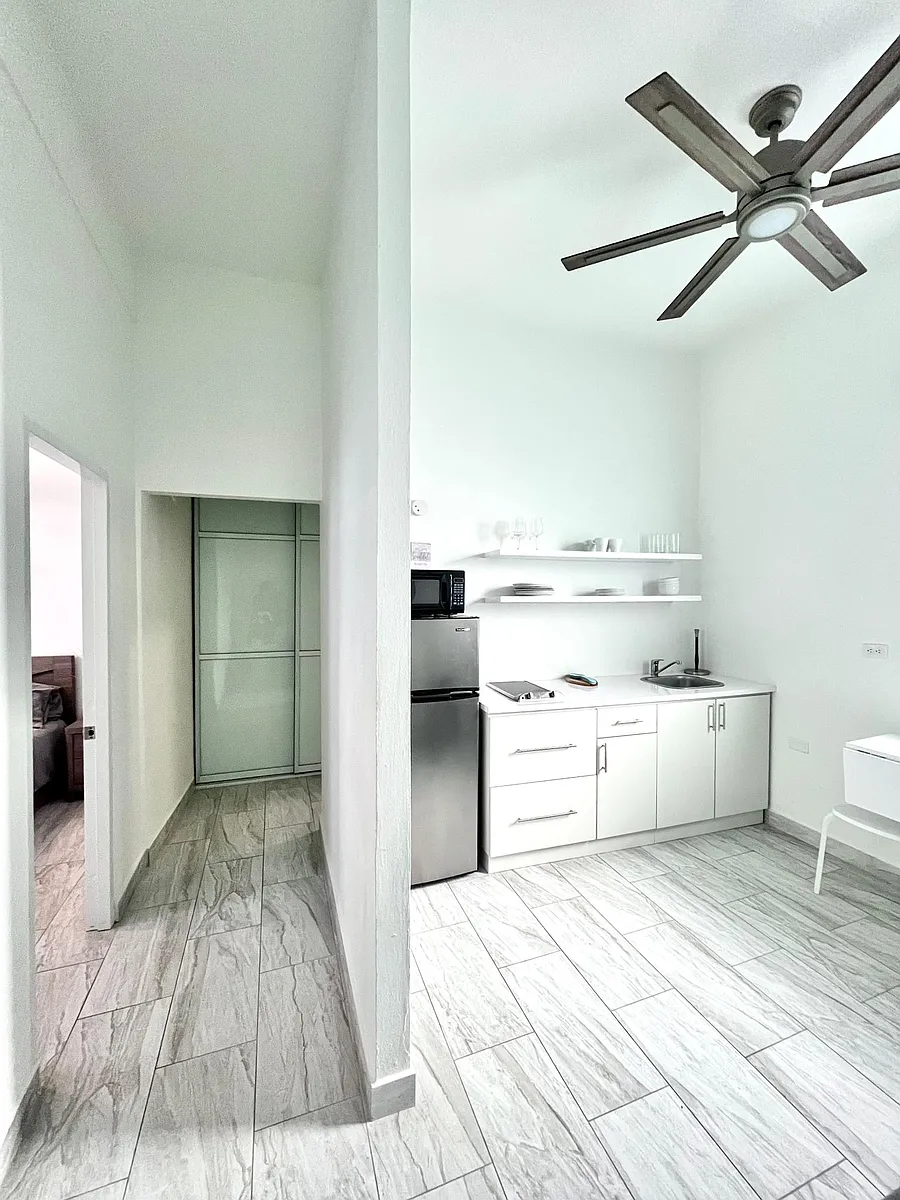 Building Photo - 1561 Lopez Landron St #3