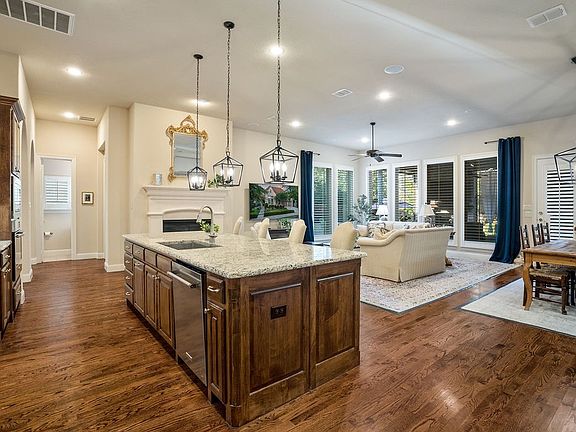 5th image of 11930 Sand Hill Dr