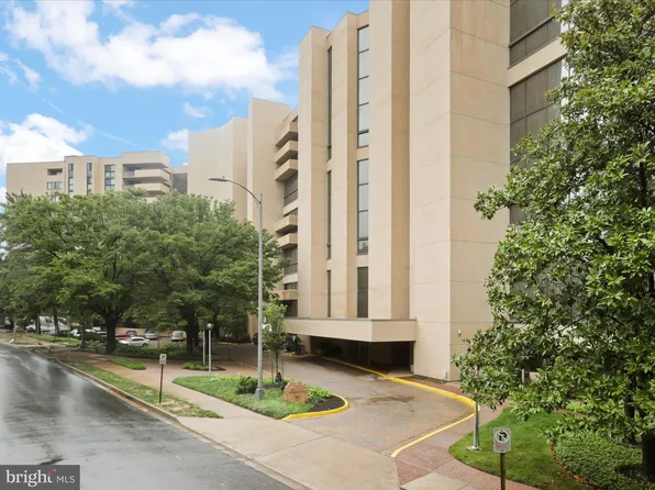 1101 S Arlington Ridge Rd APT 104, Arlington, VA 22202