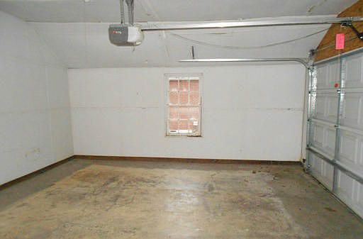 5th image of 311 Mayflower Dr