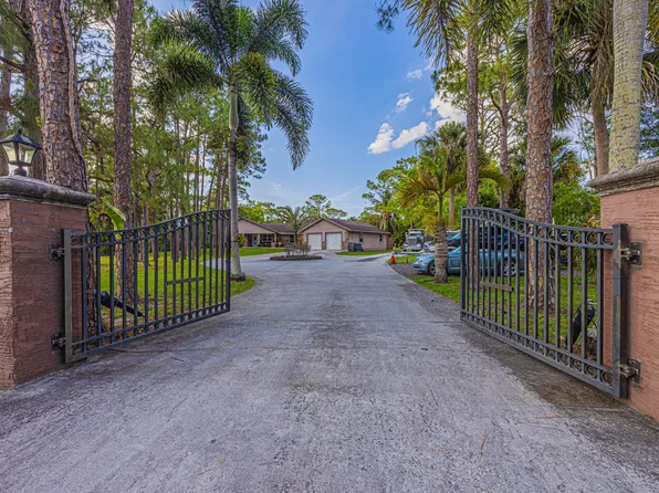 11351 Mellow Court, Royal Palm Beach, FL 33411