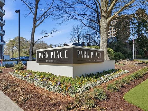 2nd image of 2660 Peachtree Rd NW