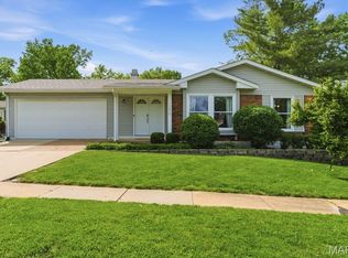 1255 Jade Wind Cir, Ballwin, MO 63011