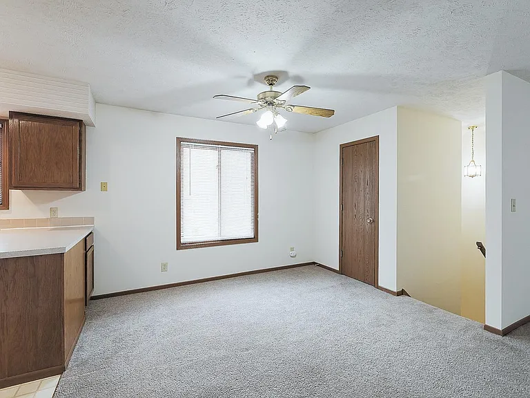 3127 Wildbriar Ln — Photo 6