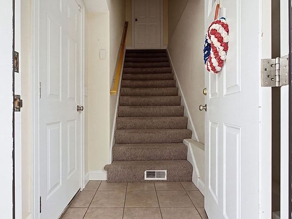 5th image of 1975 Middlesex St Unit 19