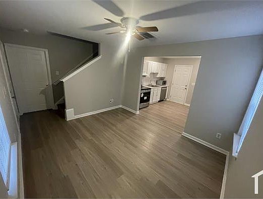 2nd image of 2729 Celia Ave