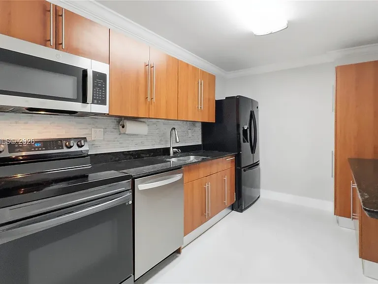 3001 S Ocean Dr #1415 — Photo 14