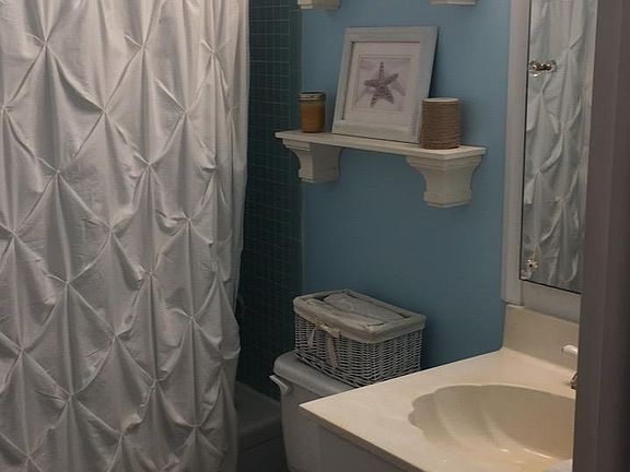 2nd image of 2950 W Bay Dr
