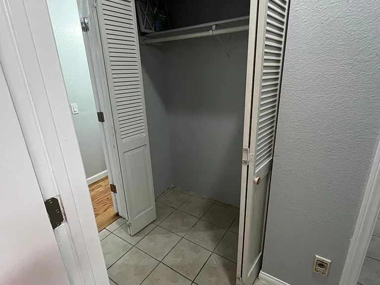 9045 W Ann Rd — Photo 16