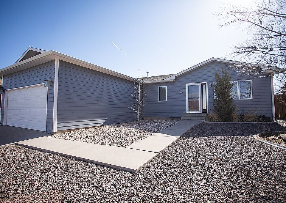 1st image of 1605 Arabian Dr