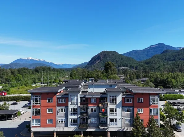 40437 Tantalus Rd #303, Squamish, BC V8B 0G2