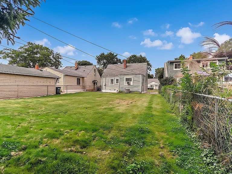 1206 Bauman Ave — Photo 12