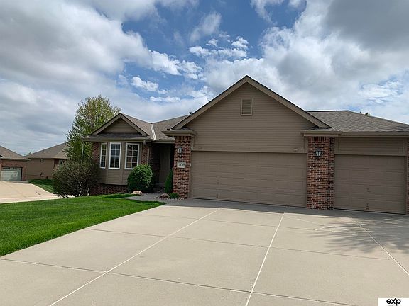 2nd image of 16709 Jaynes Cir