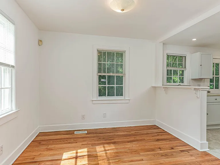 1 Riverside Dr #A — Photo 8