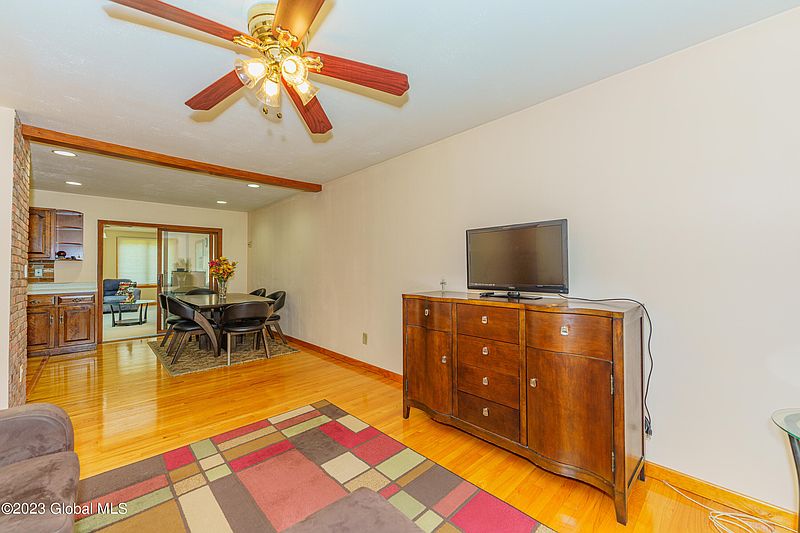 4th image of 87 Haswell Road