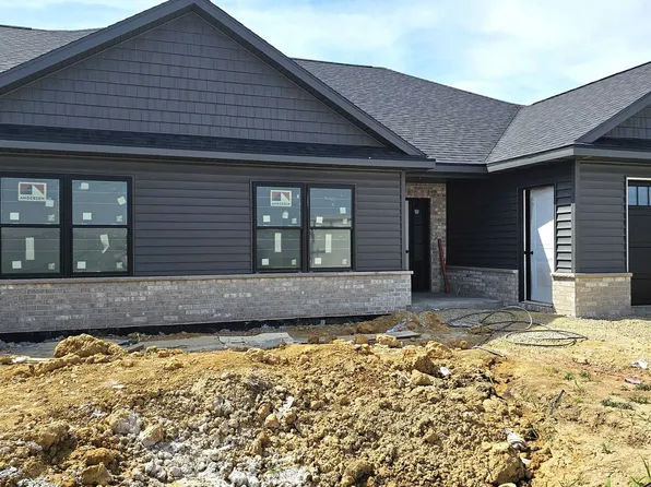 247 Gavin Cir, Peosta, IA 52068