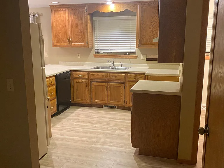 801 Outward Ave — Photo 8