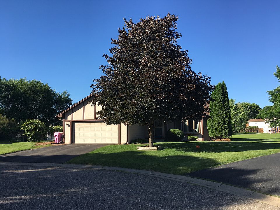 2nd image of 5904 W 136th St
