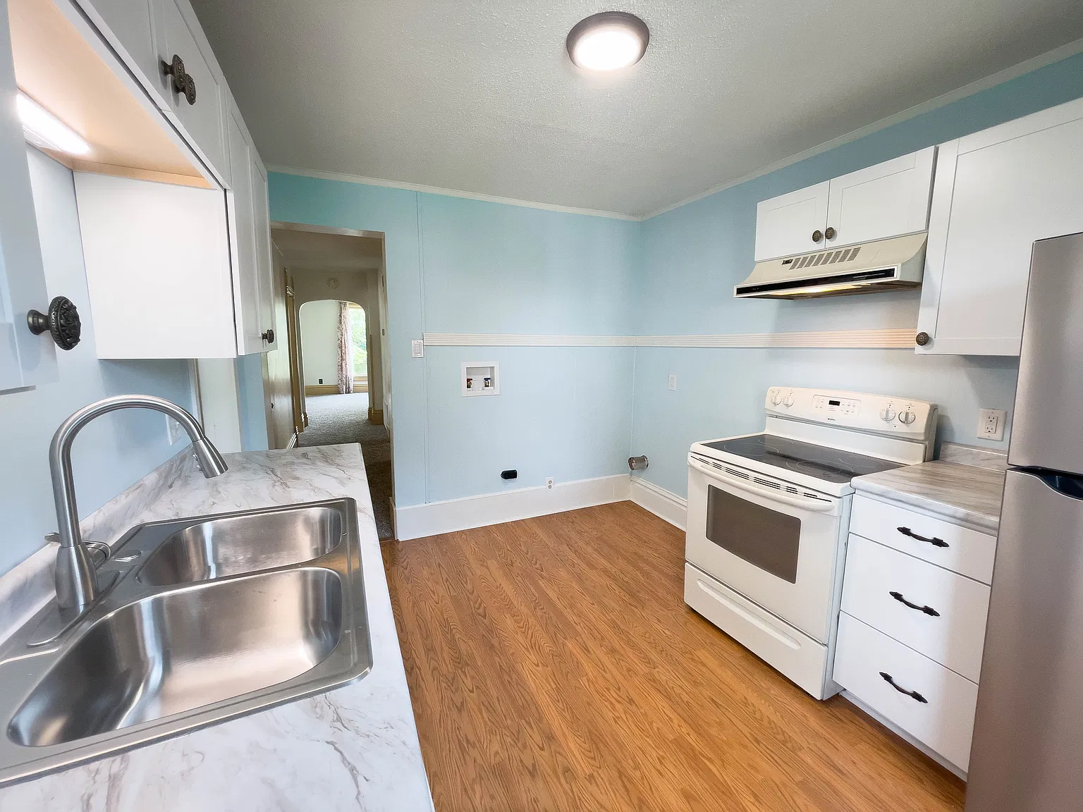 2 bed, 944 sqft, $1,247 — Photo 3